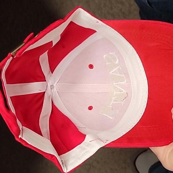 Santa ball cap with mullet wig - Picture 3 of 7